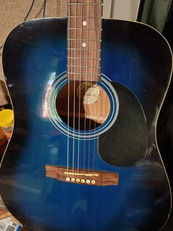 ACOUSTIC GUITAR