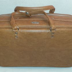 Samzonite Suitcase