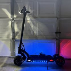 Kaabo Mantis 8 Electric Scooter 