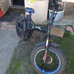 Need some little work. But all work 100% is 35mph 40miles range. Electric Bike Ebike E-bike . Keys & charger. $360 oh broke. I got Electric scooter $2