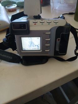 1997 Olympus D-500L. DIGITAL CAMERA
