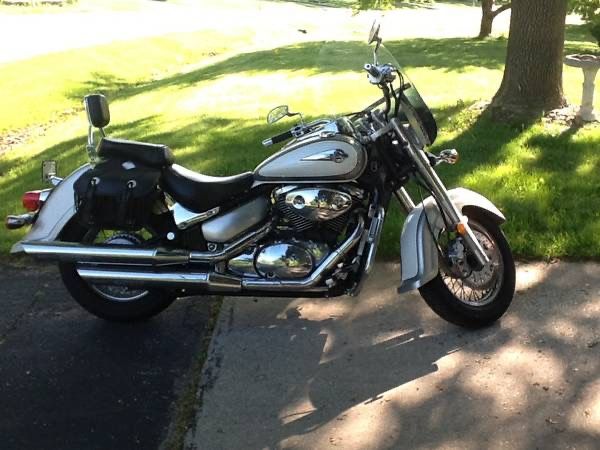 2004 Suzuki Volusia VL800