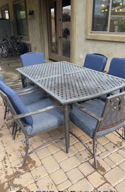 Outdoor Patio Dining Set with 6 Chairs