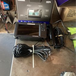 Lowrance Hook Reveal /7” Screen
