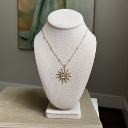 Abstract Sun Pendant Necklace ( firm on price )