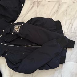 Brand New Mooseknuckles