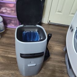 Genie Cat Litter Trash
