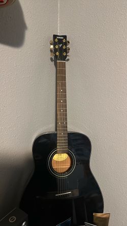 Yamaha guitar