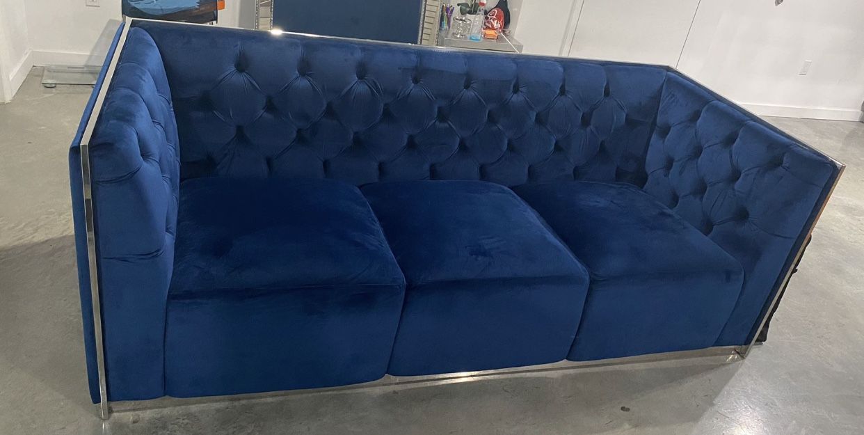 El Dorado Emma Blue Sofa Velvet Blue