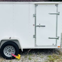$5,000 OBO - 2023 Enclosed Cargo Trailer 5' x 10'