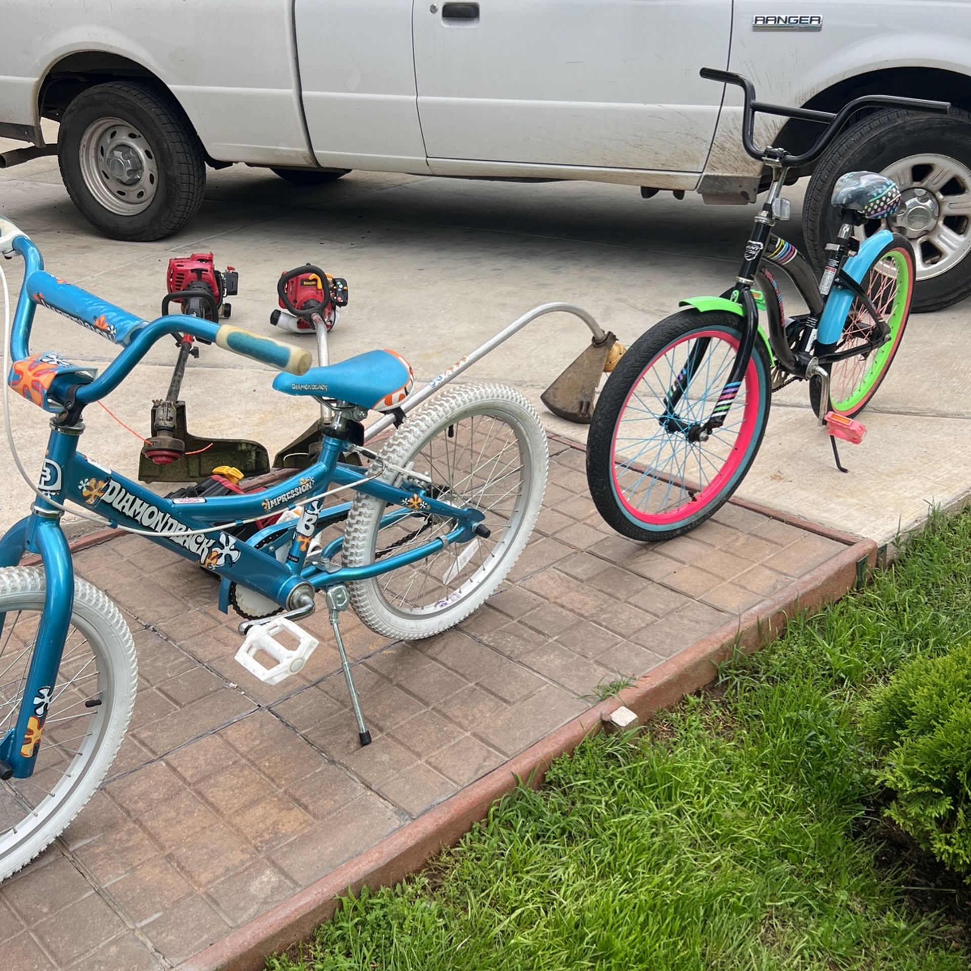 NICE KIDS BIKE