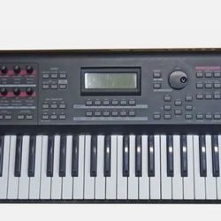 Yamaha MOX6 Music Production Synthesizer Keyboard 