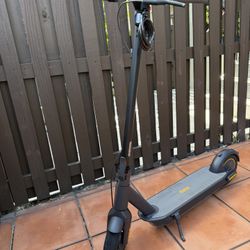 Segway Ninebot MAX G30P Electric Scooter
