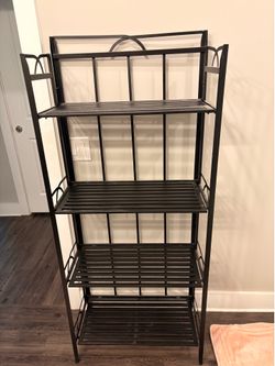 Black Metal 4-Tier Shelving Unit