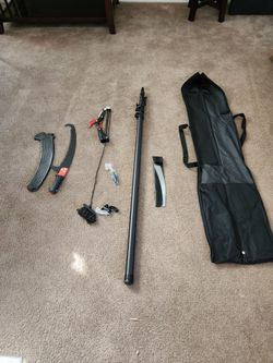 27 ft lightweight carbon fiber manual pole saw. Avondale