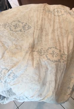 Shabby chic queen comforter
