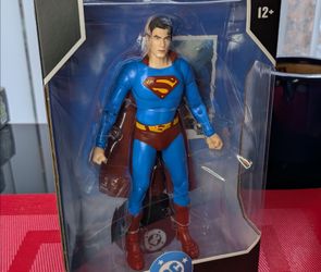 McFarlane DC Multiverse Theatrical Superman Returns Action Figure