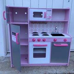 KidKraft Play Kitchen