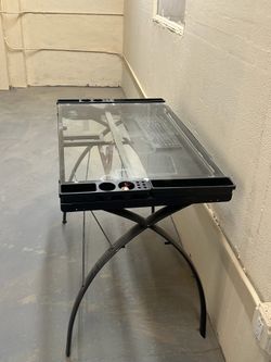 Drawing desk