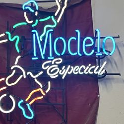 Model Especial Light advertising