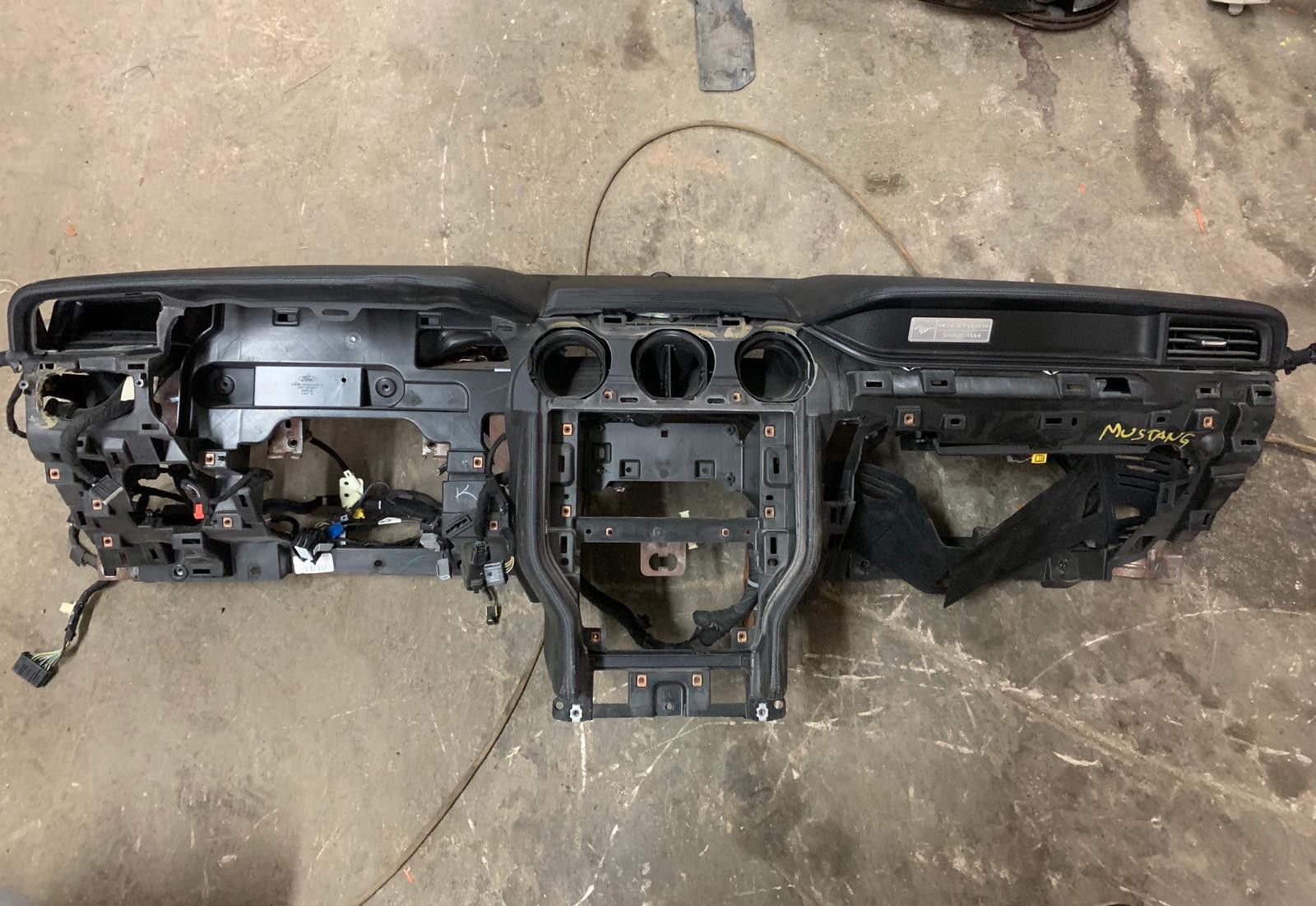 2017 ford mustang parts parting out dash board