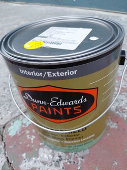 1 gallon  ,color cottage white