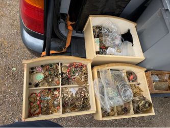 Vintage Jewelry collection