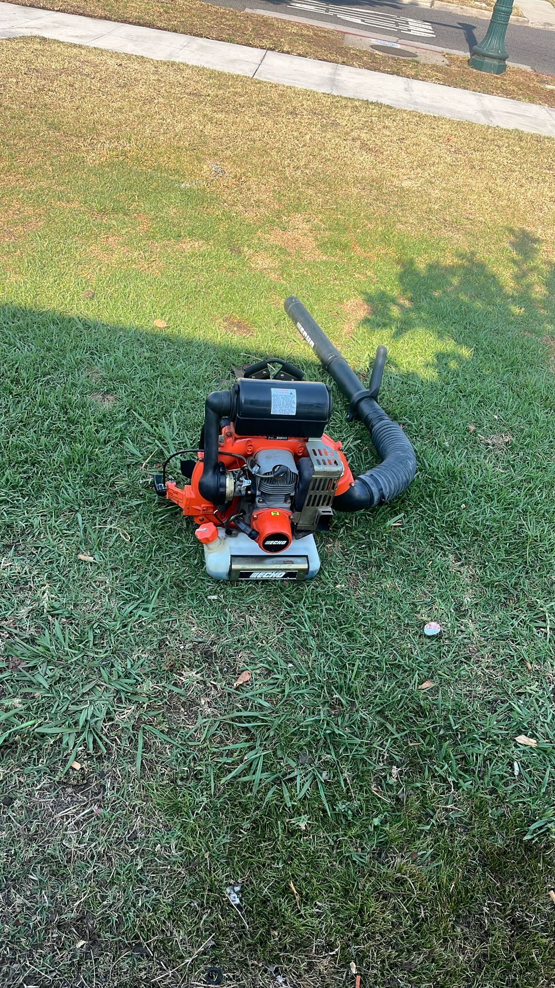 Echo pB-410 2cycle Mix Gas Leaf Blower