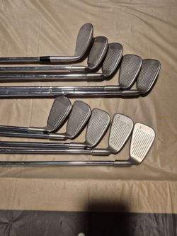 Left handed Ping I/3 Irons 2-PW