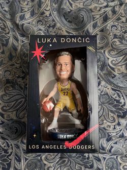Dodgers Luka Doncic bobblehead 25$