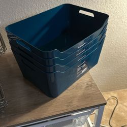Container store: Plastic storage set of 4