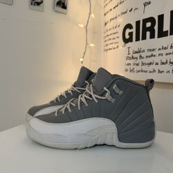 Air Jordan 12 (women)