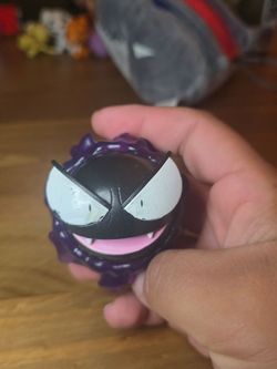 2022 jazwares pokemon Gastly figure