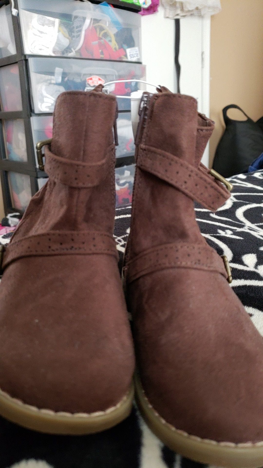 Old navy girls boots size 10