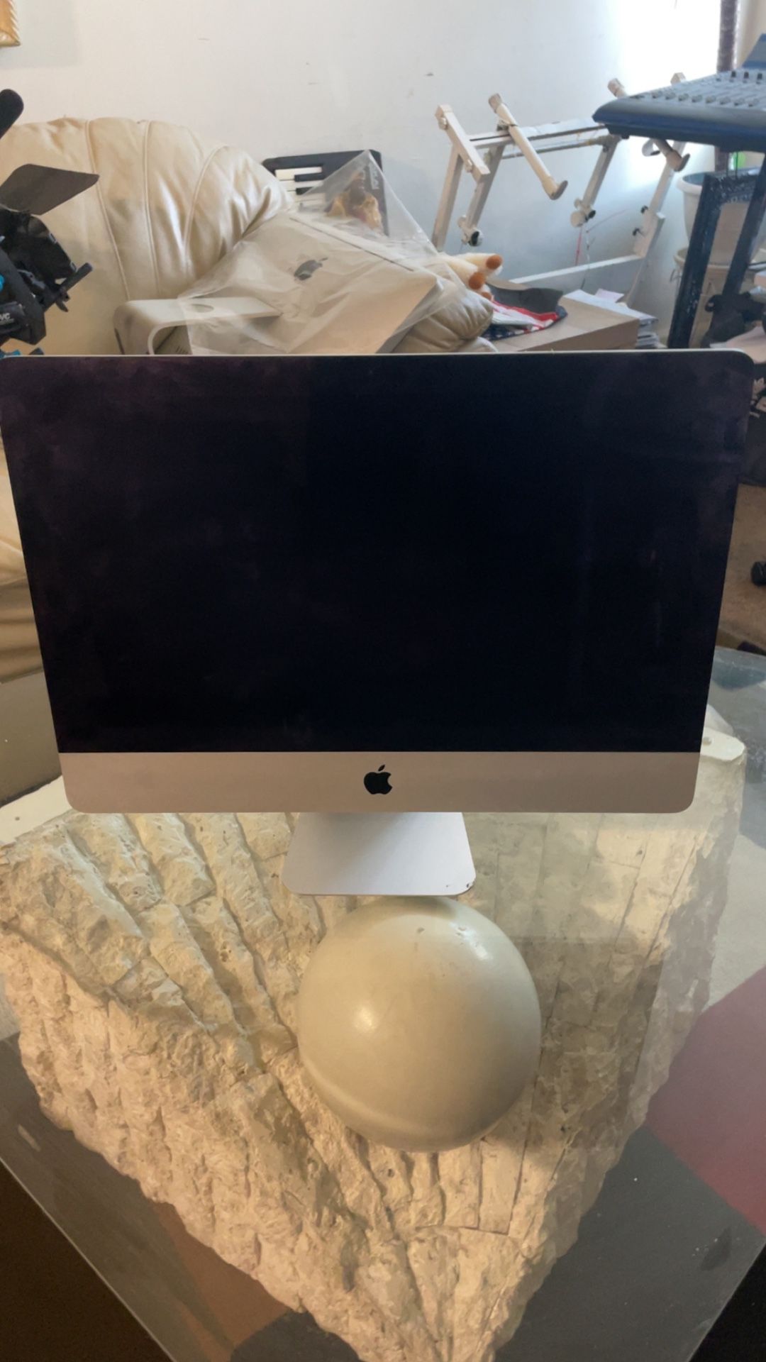 iMac (specs In desc)