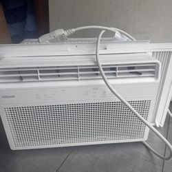 Vissani Window A/C Unit