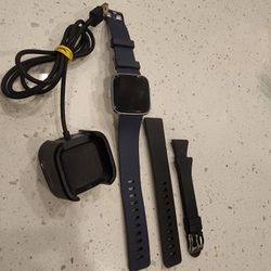 Fitbit Versa, Charger And Strap