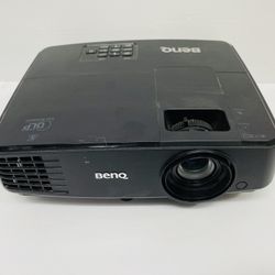 Benq MS504 Projector 3000 ANSI Only 11 Lamp Hours