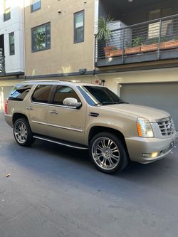 Cadillac Escalade Full-Size SUV