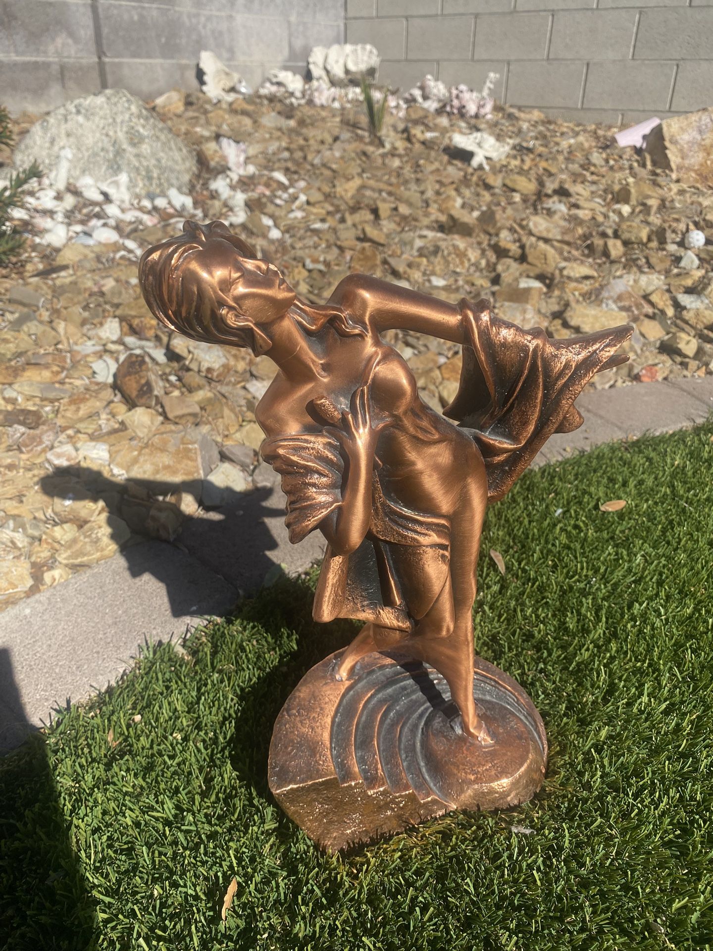 Woman Statue Rose Gold