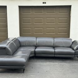🛋️ Couch/Sofa Sectional - Like new - Recliners - Delivery Available 🚛