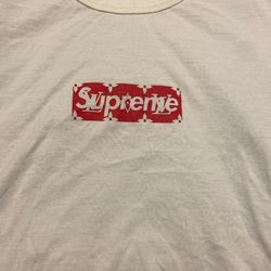 Luxury Style Monogram Graphic Tee – Size L
