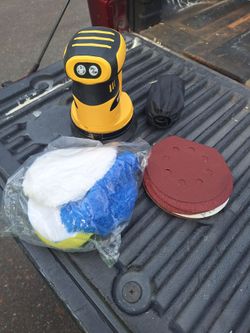 Orbital sander compatible with dewalt