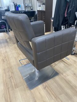 Salon Chair