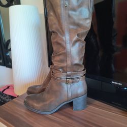 Brown White Mountain Boots 9-9.5 Size