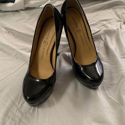 Chinese Laundry L.A. Black Heels