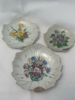 Vintage Leaf Plates