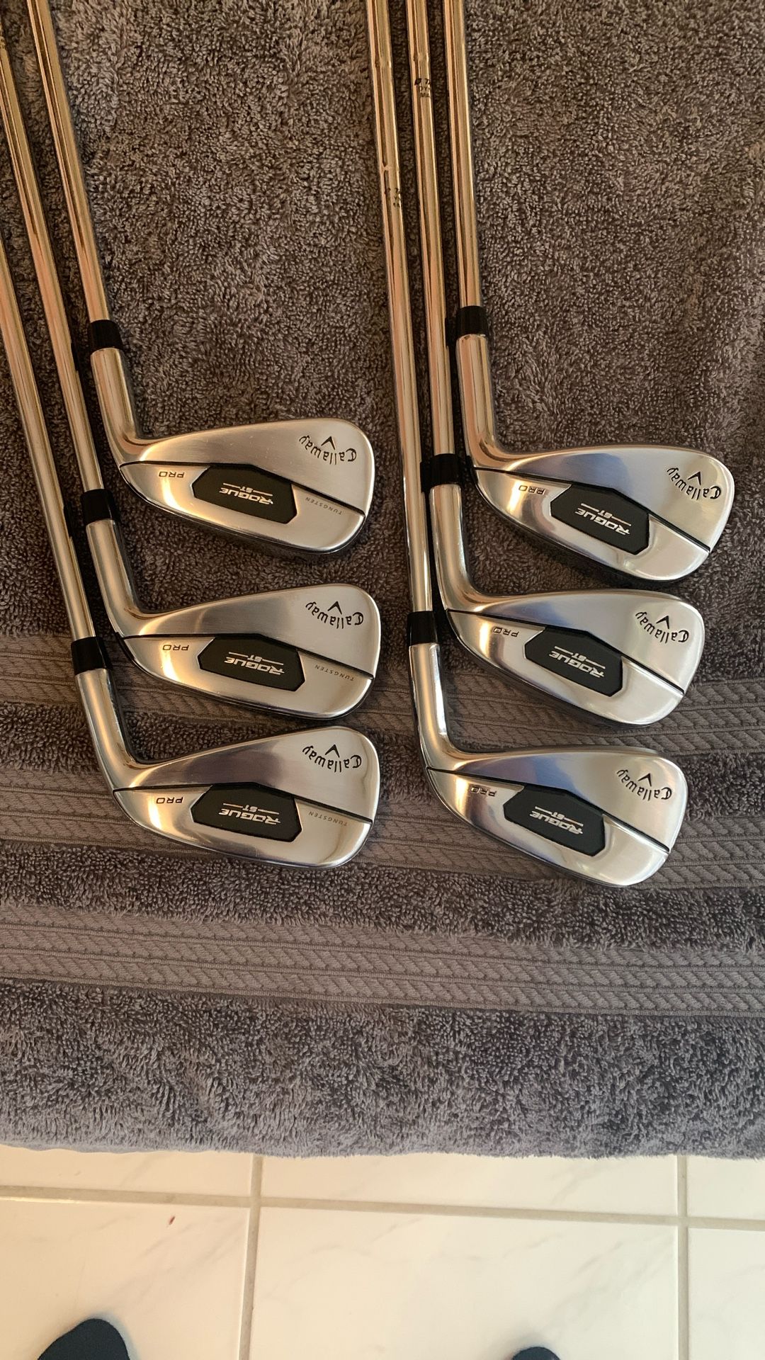 Callaway ROUGE St Pro Tungsten Iron Set 5-Pw With Dynamic Gold S300 Stiff Steel Shaft Good Condition