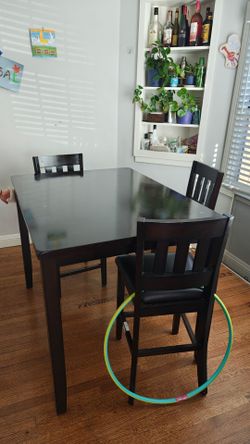 Kitchen table