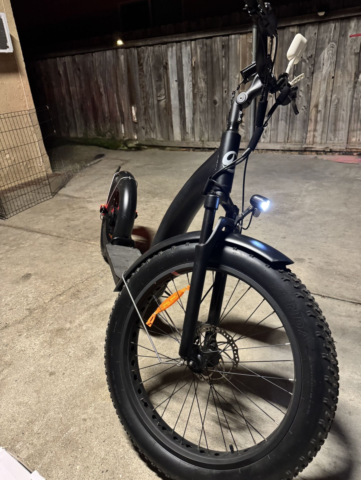 E- SCOOTER 